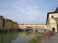 Ponte Vecchio, Jembatan tua abad pertengahan yang masih berdiri kokoh di Florence